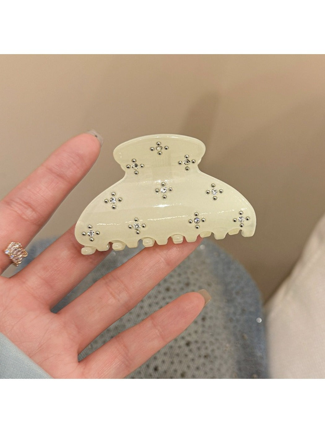 Beau - Minimalist Half Circle Hair Claw Clip