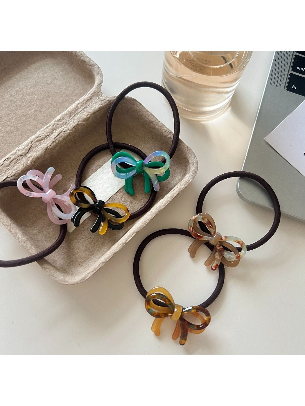 Gifty - Sleek Color Blocked Bow Hair Tie