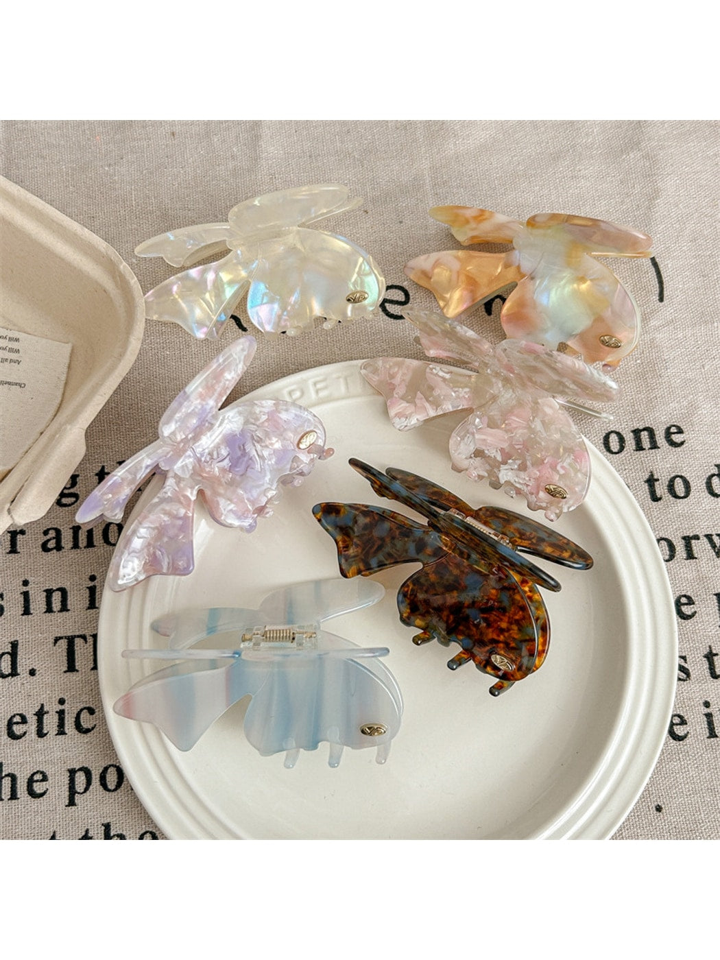 Beau - Sweet Style Butterfly Shape Hair Styling Claw Clip