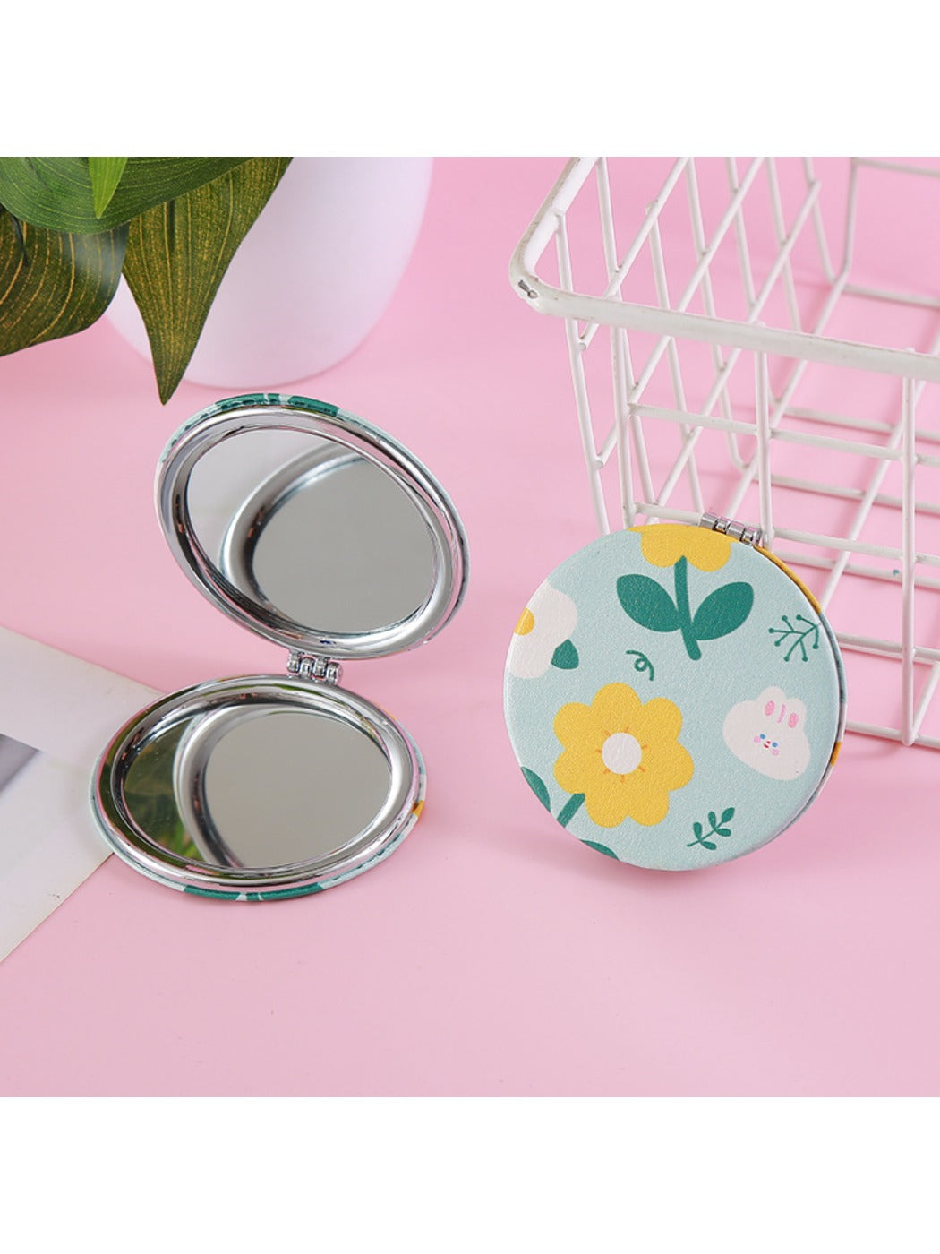 Mirroray - Double Sided Round Sunflower Folding Mirror