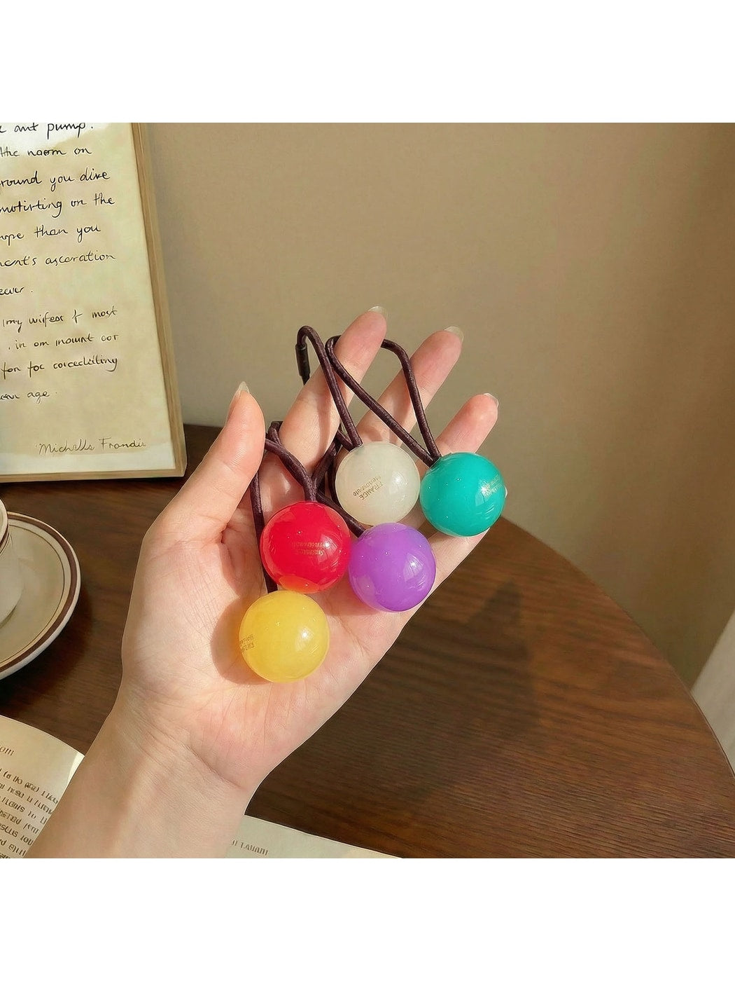 Gifty - Polished Round Accent Elastic Ponytail Hair Tie