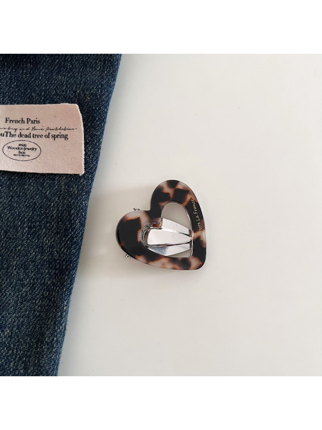 Beau - Sweet Heart Shaped Cut Out Hair Clip