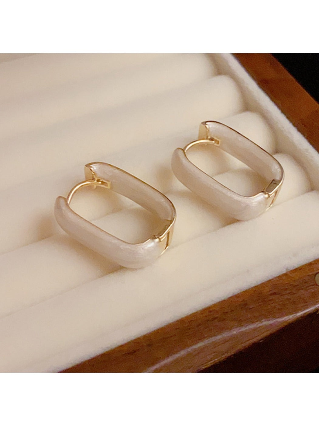 Earedge - U-Shaped Ear Cuffs