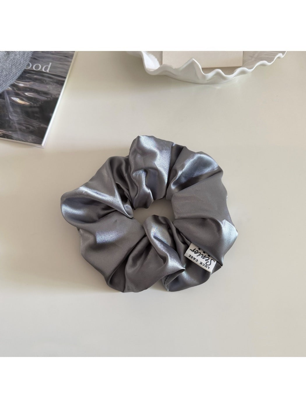 Gifty - Satin Elegant Hair Tie
