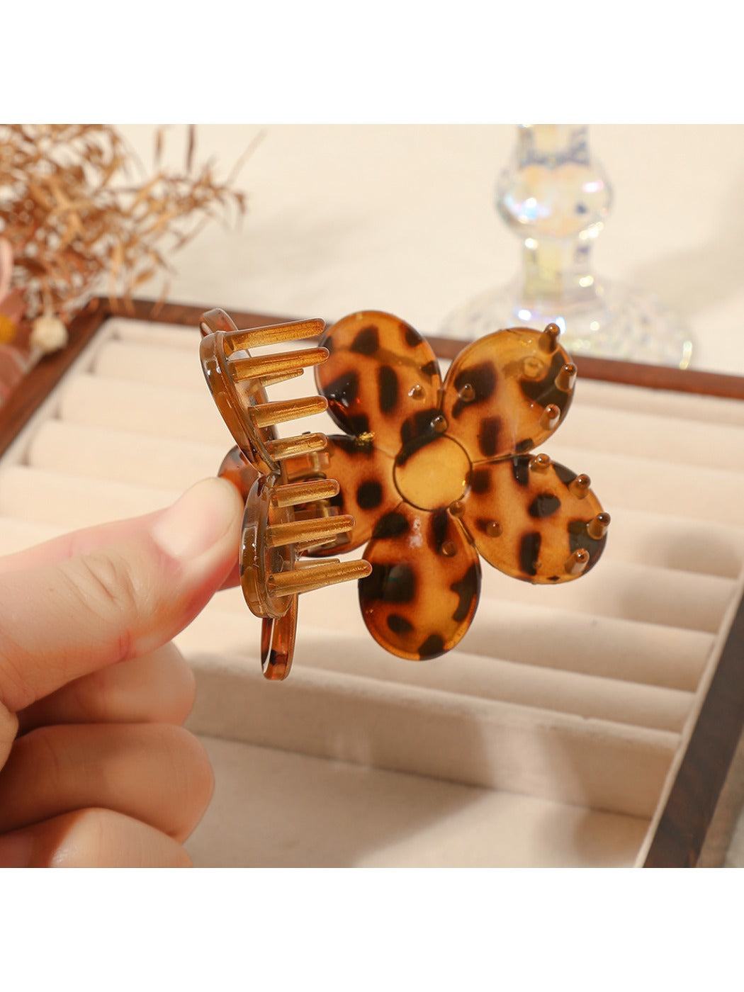 Beau - Cute Flower Shaped Hair Clip