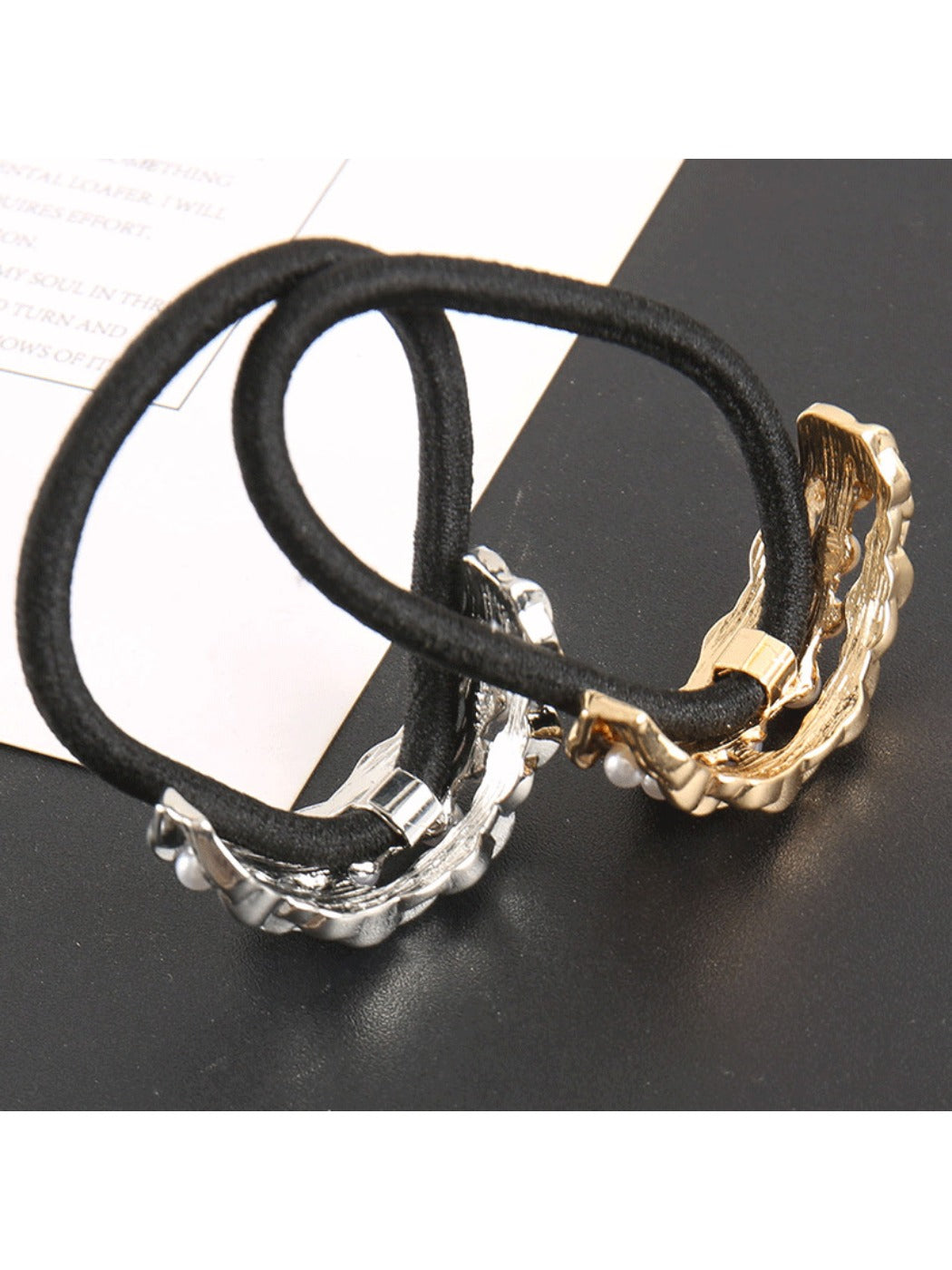 Gifty - Simple Oval Hair Tie