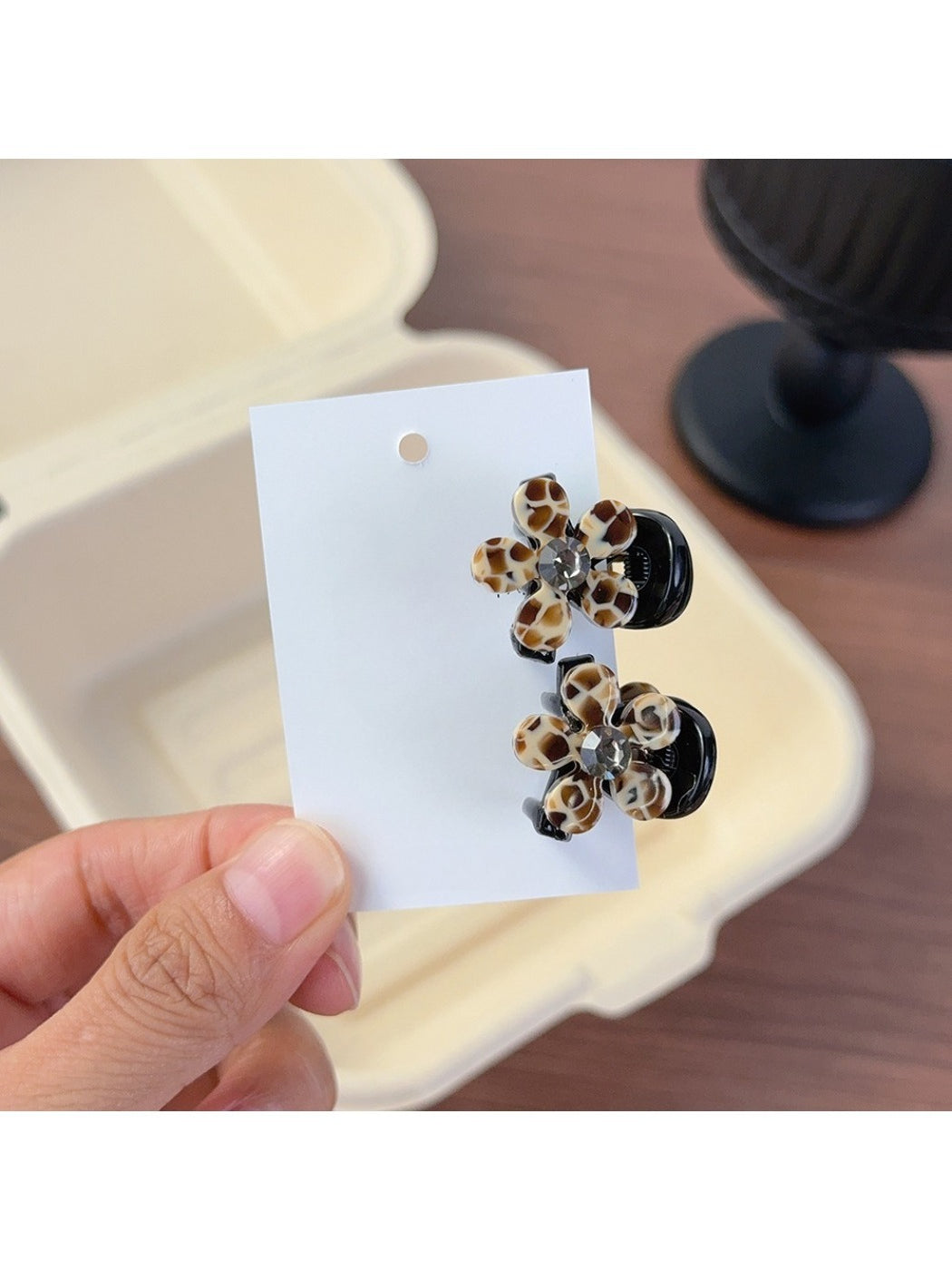 Beau - Retro Floral Small Hair Clip