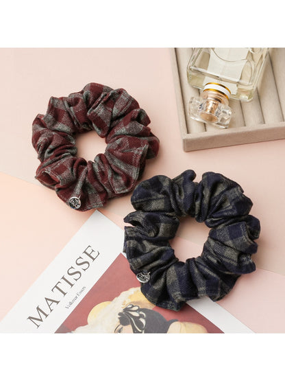 Gifty - College Style Patterned Scrunchie