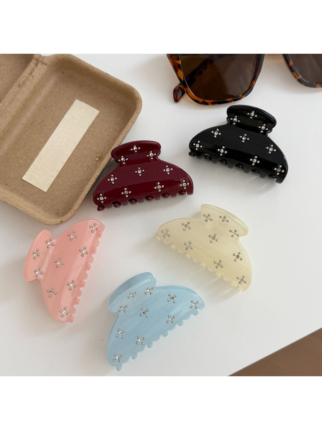 Beau - Chic Half Round Hair Claw Clip