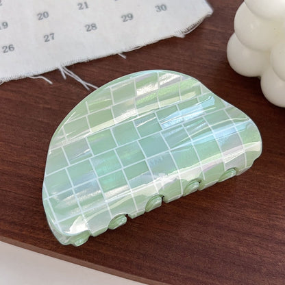 Beau - Plaid PVC Semi-Round Claw Hair Clip