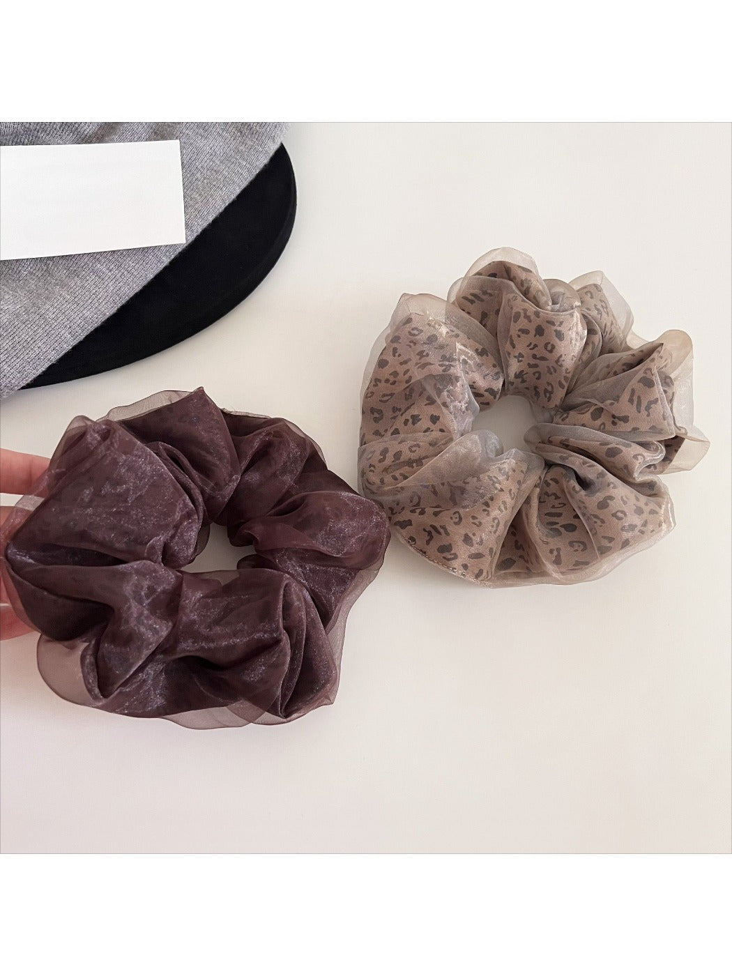 Gifty - Elegant Mesh Print Scrunchies