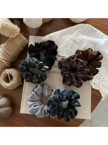 Gifty - Trendy Plaid Hair Ties
