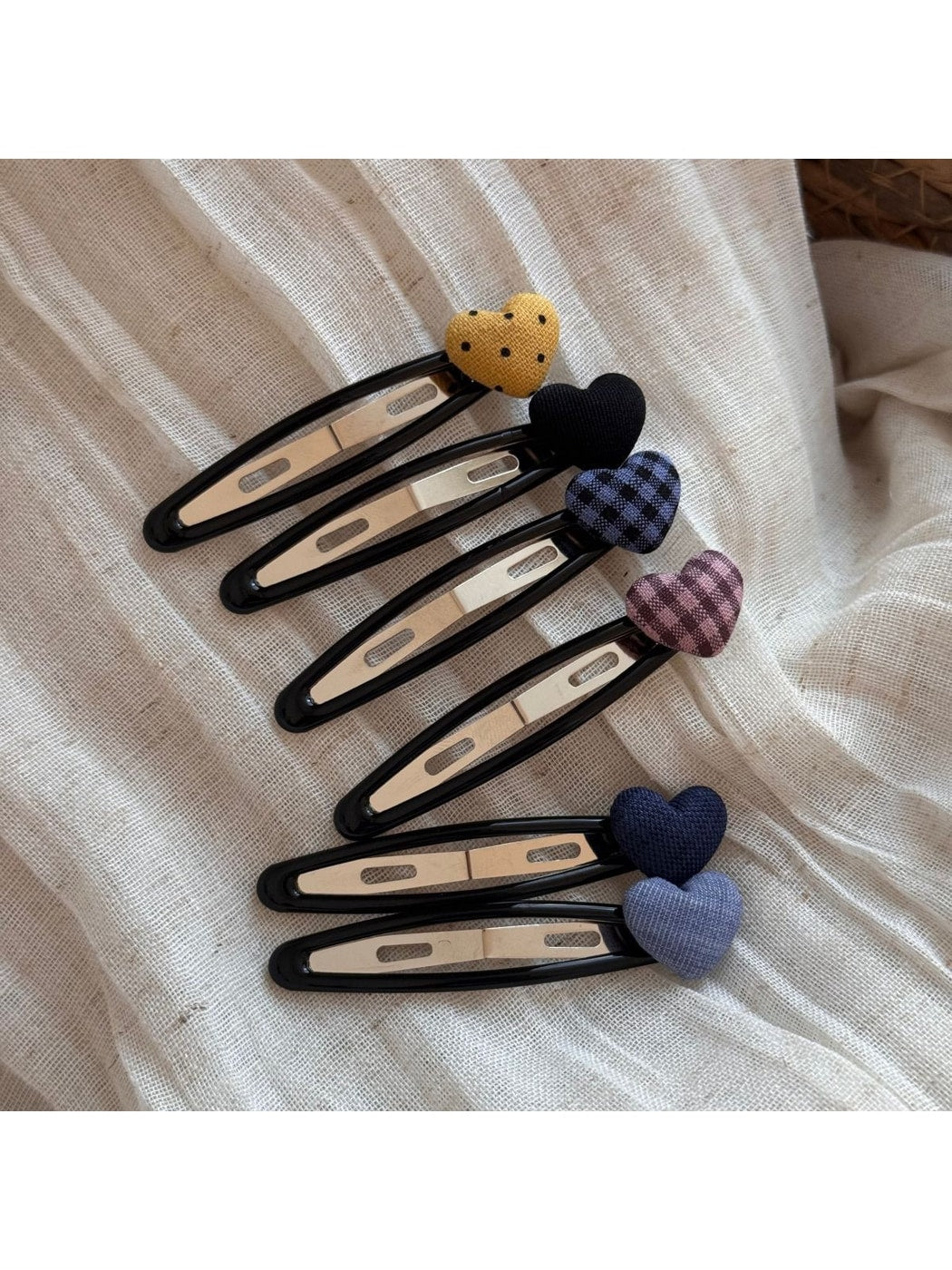 Beau - Plaid Fabric Heart Side Hair Clip
