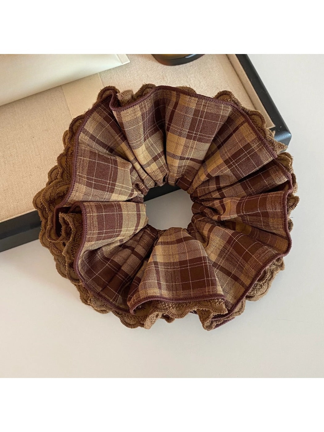 Gifty - Coffee Plaid Lace Hair Scrunchie