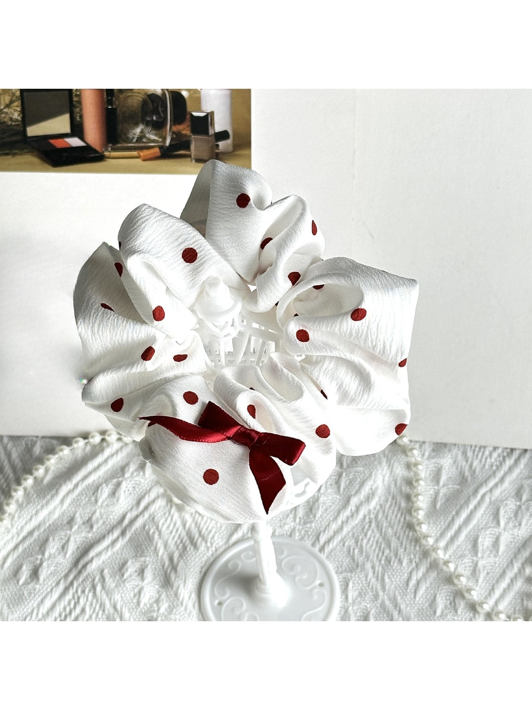 Gifty - Polka Dot Bow Polyester Fabric Scrunchie