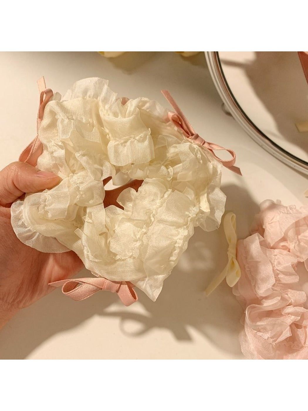 Gifty - Sweet Ribbon Bow Scrunchie