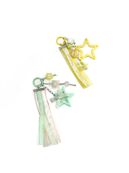 Keypus - Hollow Acrylic Five-Point Star Charm Keychain