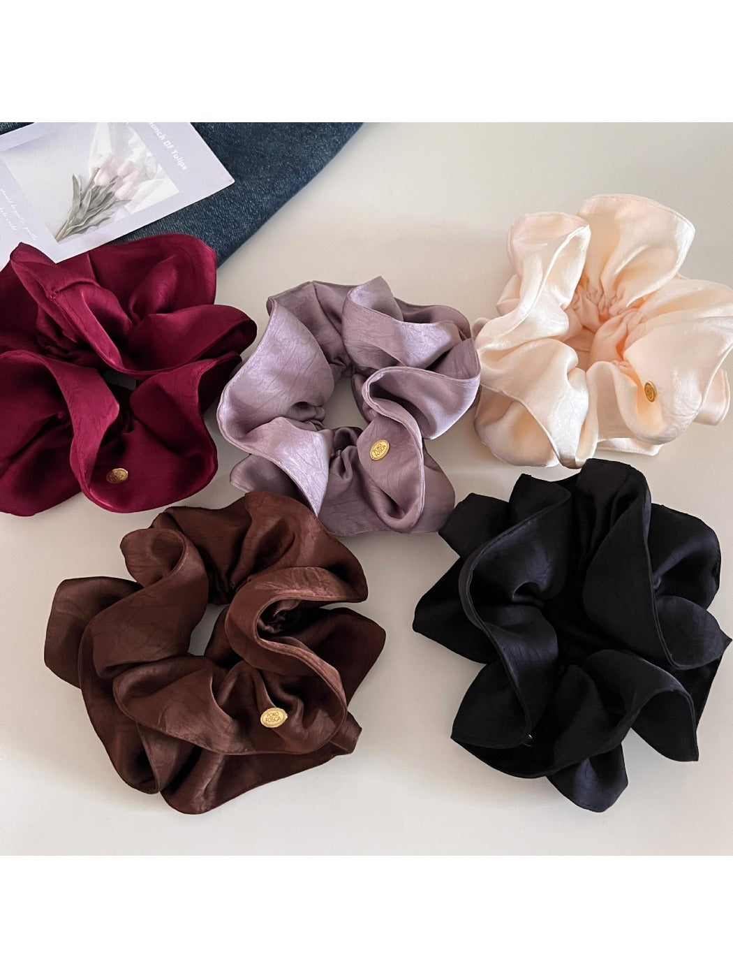 Gifty - Textured Satin Spiral-Shaped Hair Tie