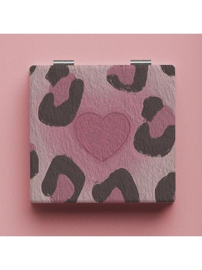 Mirroray - Leopard Print Heart Pattern Square Compact Mirror