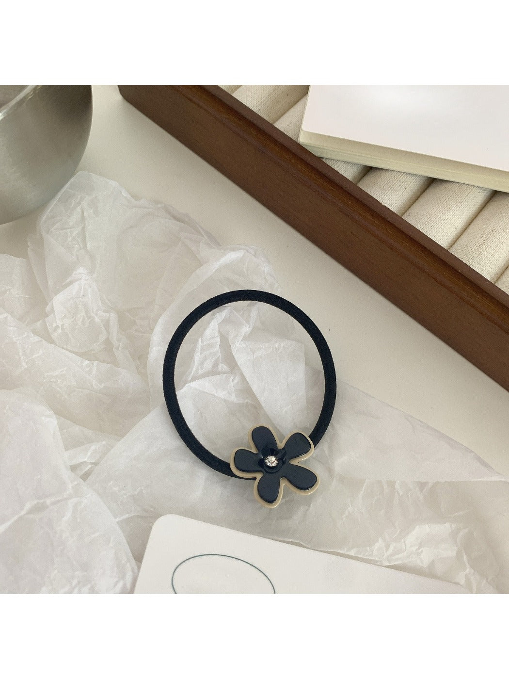 Gifty - Cream Color Girly Hair Tie