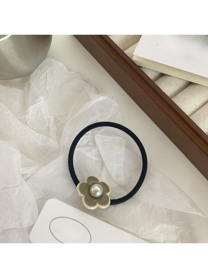 Gifty - Cream Color Girly Hair Tie