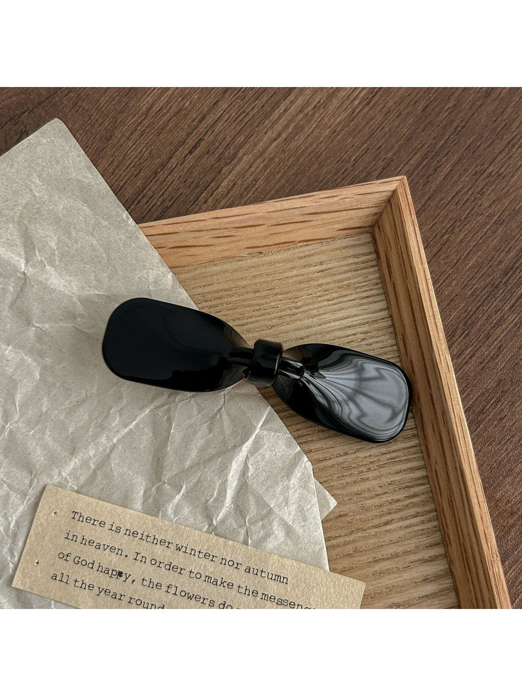 Beau - Glossy Butterfly Bow Acetate Fiber Hair Clip