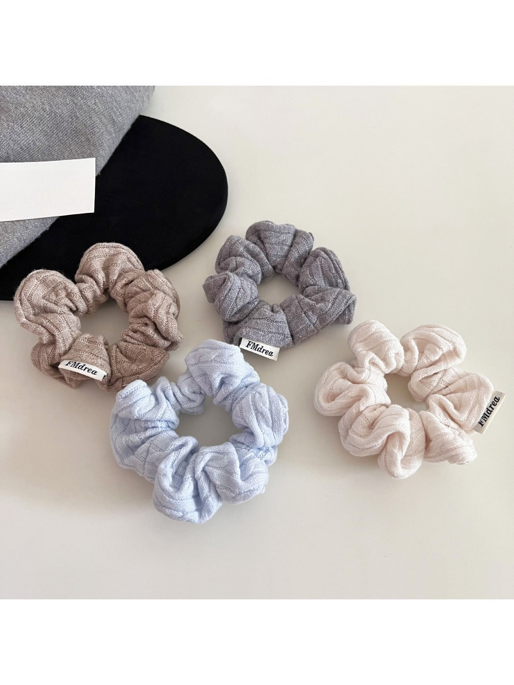 Gifty - Autumn-Winter Versatile Yarn Knitted Scrunchie