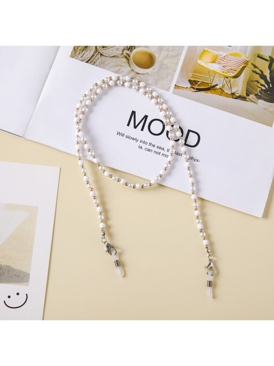 Velra - Elegant Solid Color Beaded Eyeglass Strap