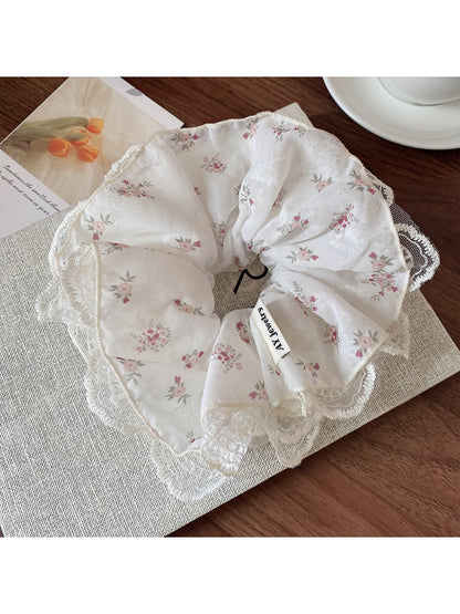 Gifty - Spring Floral Ruffle Scrunchies