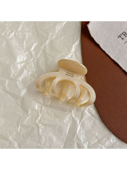 Beau - Minimalist Style Claw Clip