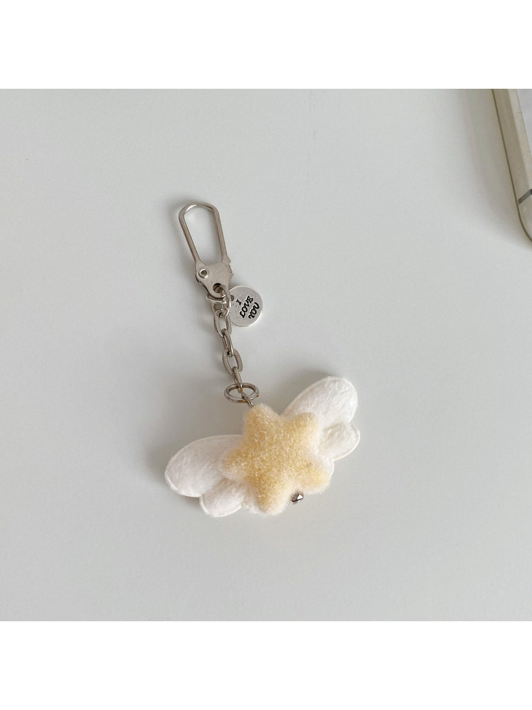 Keypus - Flocked Angel Wing Five-Point Star Keychain
