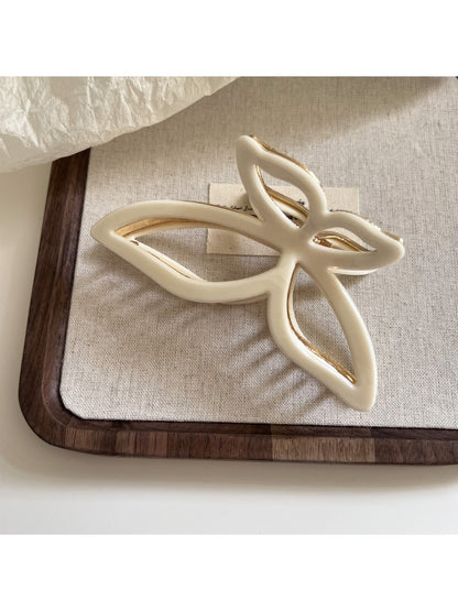 Beau - Cut-Out Butterfly Hair Clip
