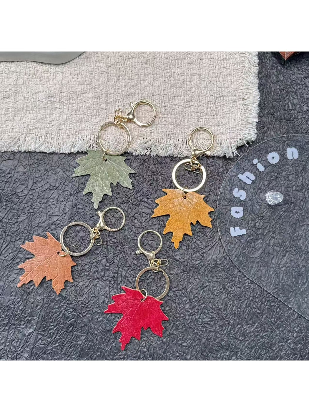 Keypus - Minimal Maple Leaf Bag Charm Alloy Keychain