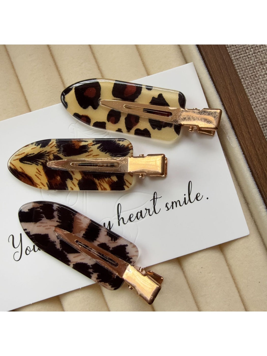 Beau - Leopard Print Oval Hair Clip