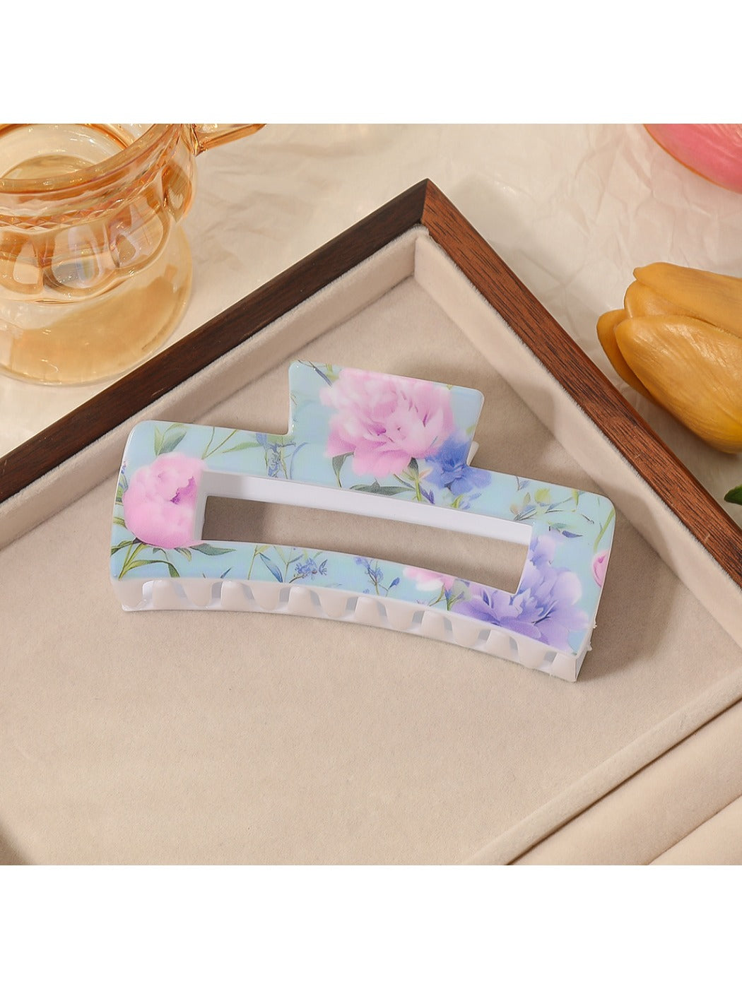 Beau - Minimalist Rose Motif Claw Clip