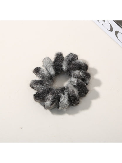 Gifty - Vintage Leopard Print Spiral Scrunchie