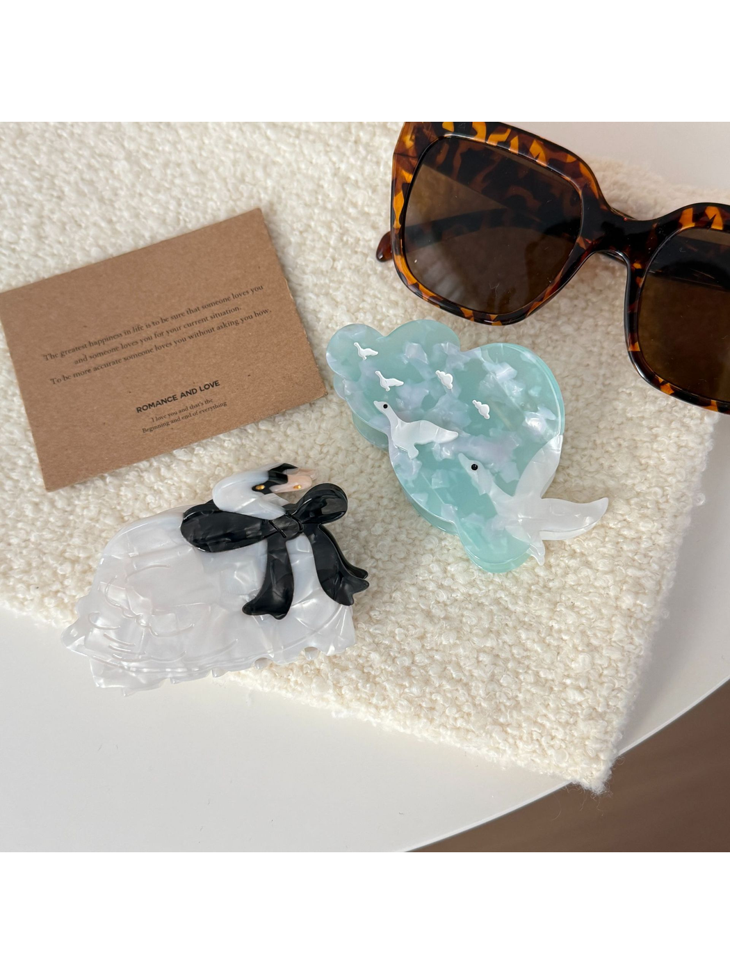 Beau - Swan Shape Acetate Hair Claw Clip