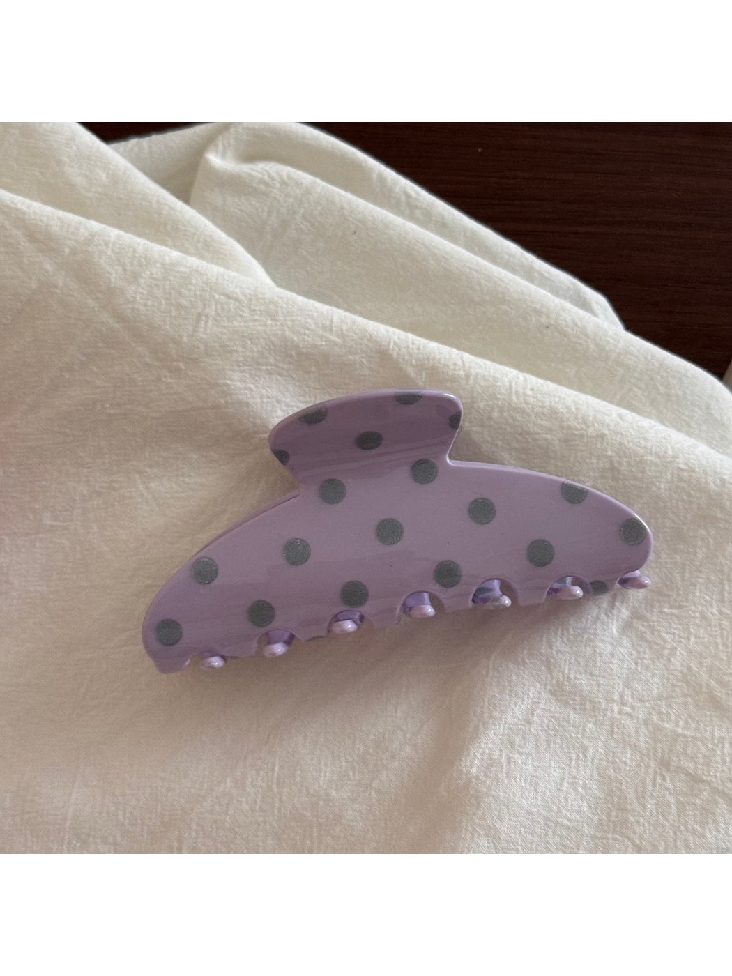 Beau - Polka Dot Fan Shape Resin Claw Clip
