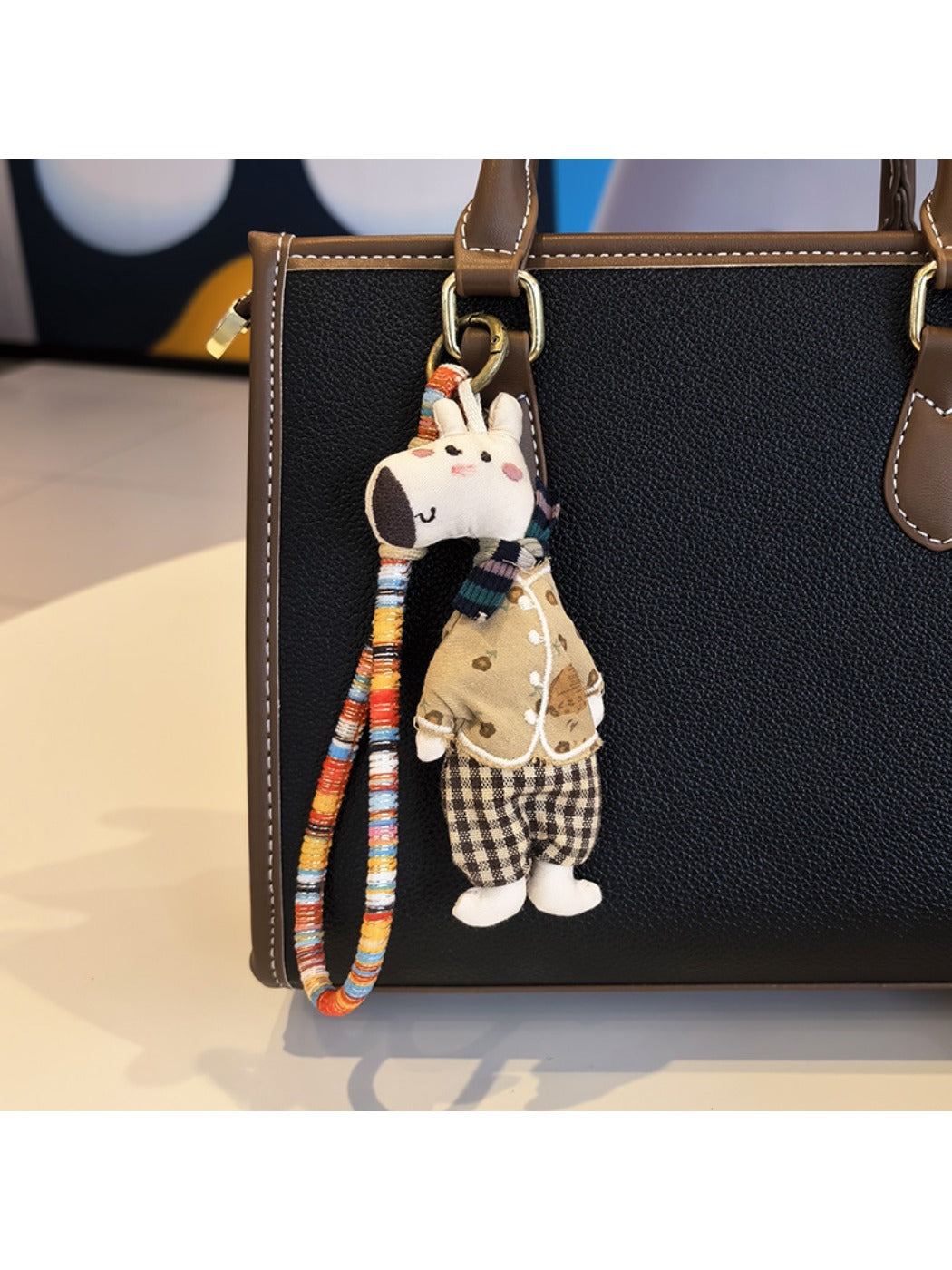 Close-up of the giraffe charm's face and neck details