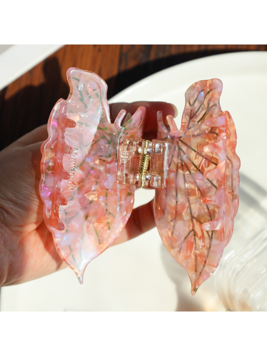 Beau - Acetate Leaf Hair Claw Clip
