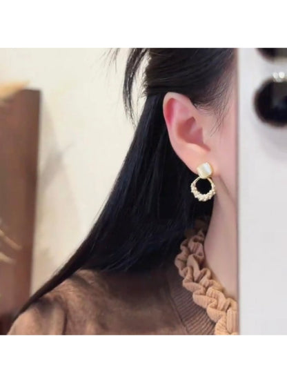 Earedge - Geometric Chic Stud Earrings