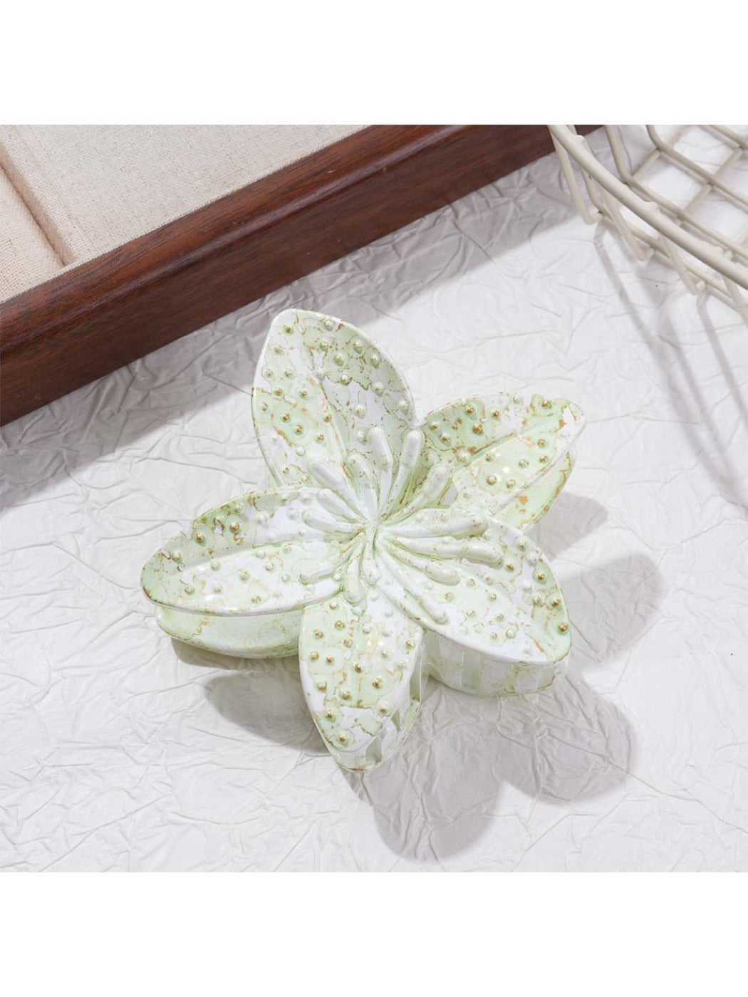 Beau - Trendy Colorful Flower Shaped Hair Clip
