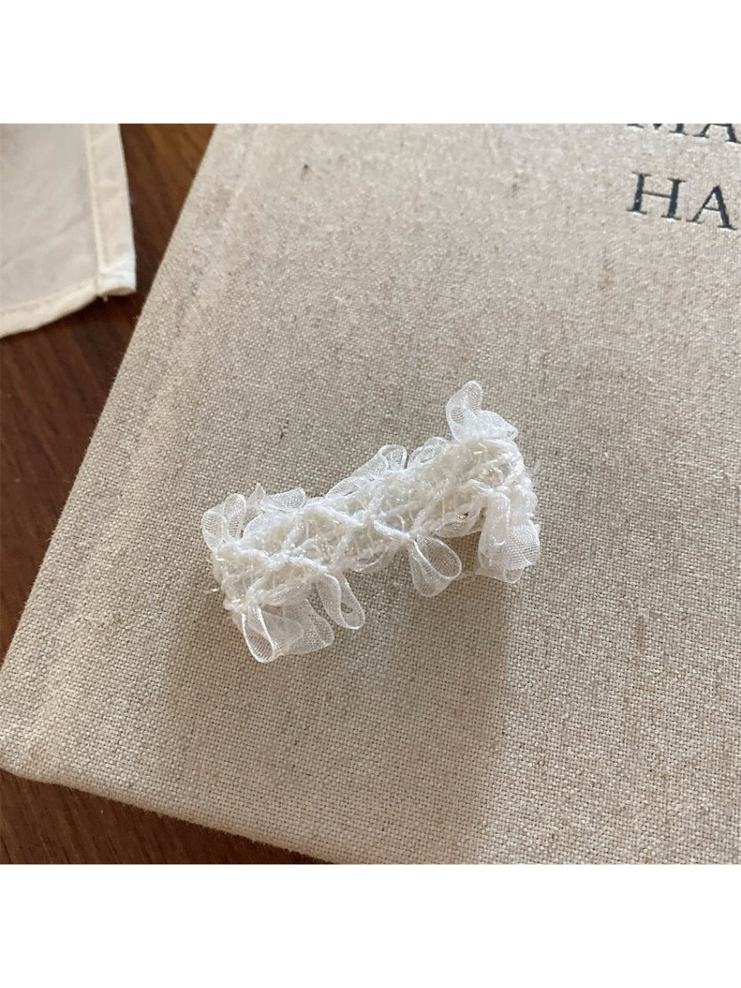 Beau - Elegant White Flower Hair Clip