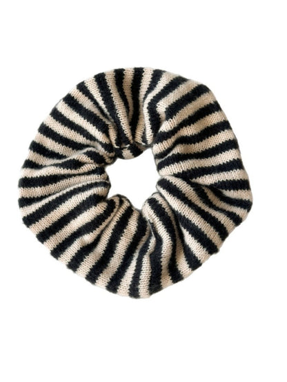 Gifty - Knitted Striped Hair Scrunchie