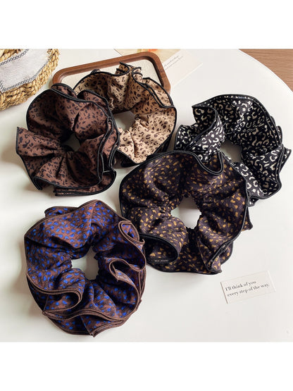Gifty - Graceful Leopard Print Hair Scrunchies