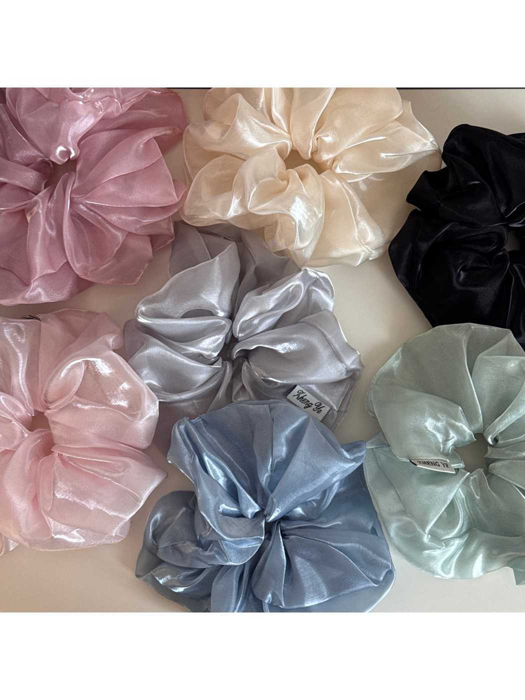 Gifty - Sheer Glossy Ruffle Polyester Scrunchie