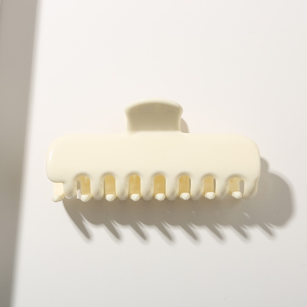 Beau - Minimal Lacquer Finish Hair Styling Claw Clip
