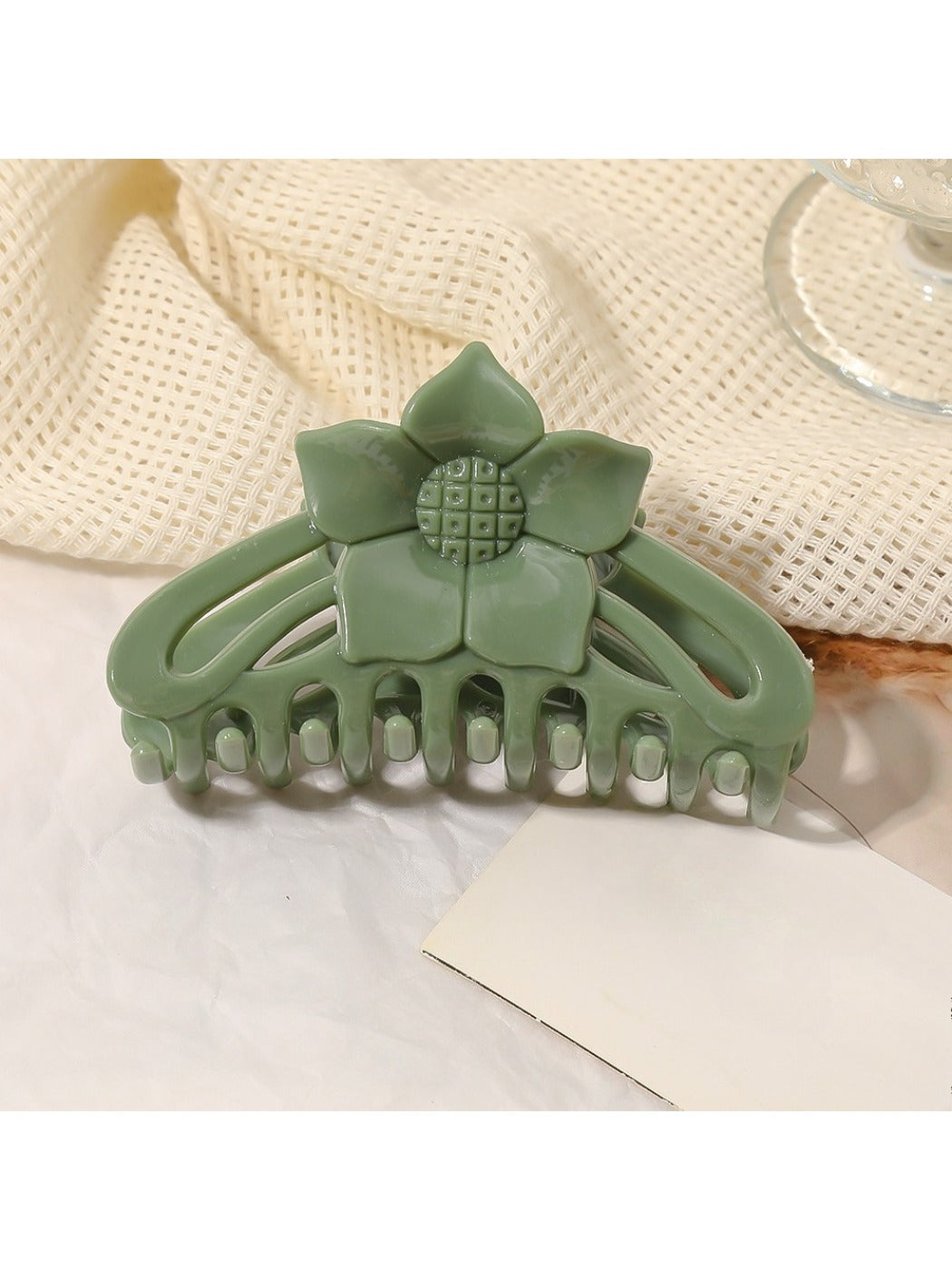 Beau - Frosted Fashion Hollow Hair Clip