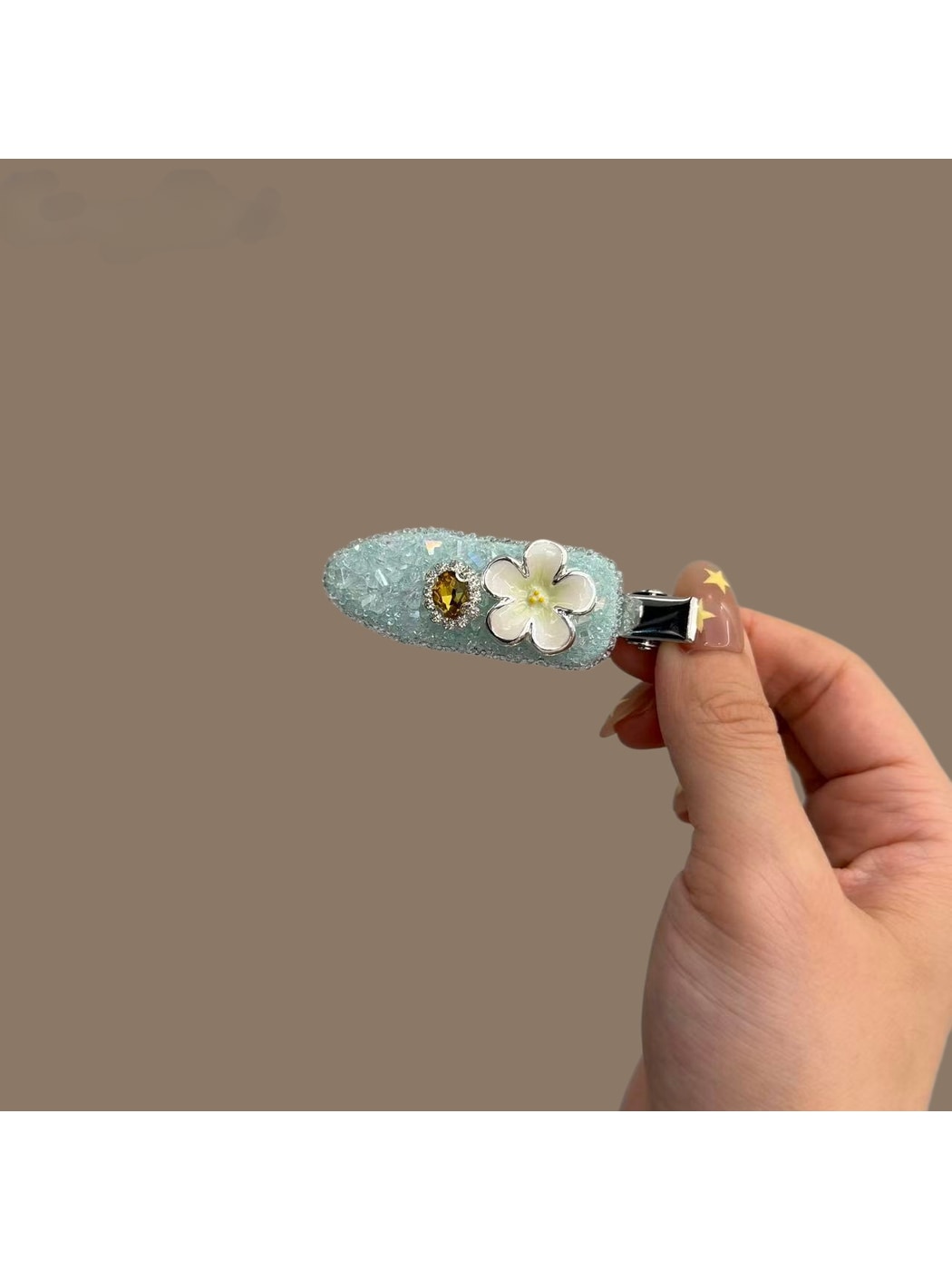 Beau - Floral Bangs Styling Plastic Alloy Hair Clip