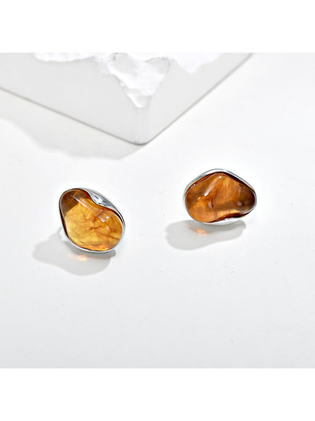 Earedge - Ombre Cloud Vintage Button Earrings